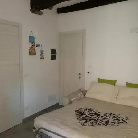 Charming In With Balcony *