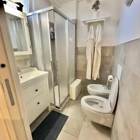 Διαμέρισμα Charming In With Balcony