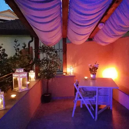 Apartment Charming In With Balcony *